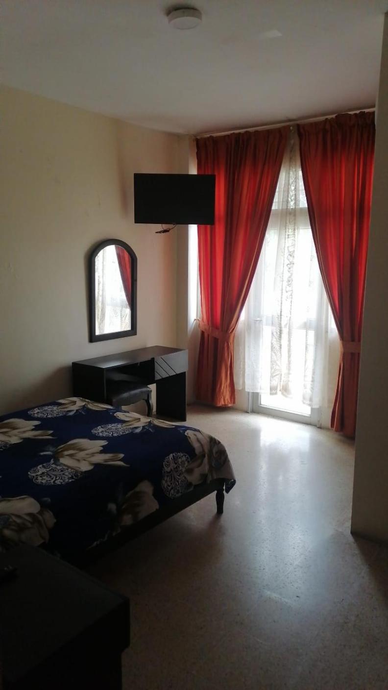 Hotel Ecologico Riverside Quevedo Екстериор снимка